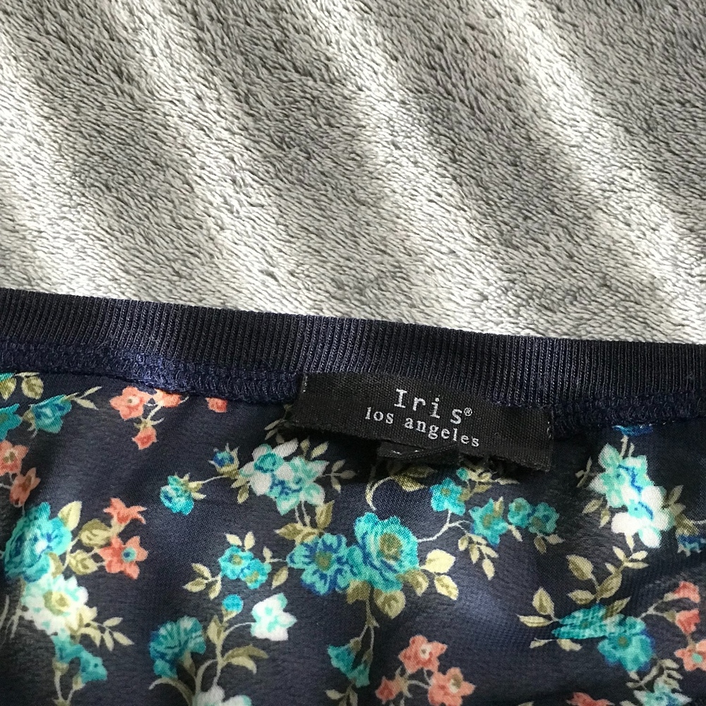 BLOUSE - Picture 2 of 4